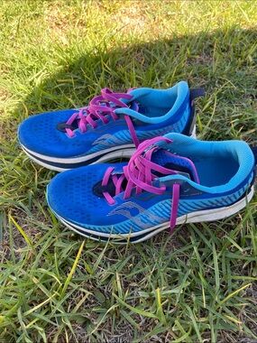 Women’s Blue Running Shoes with Pink Laces